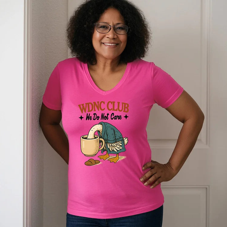 V-Neck Retro Funny Proud Member Of We Do Not Care Menopause Perimenopause Print T-Shirt