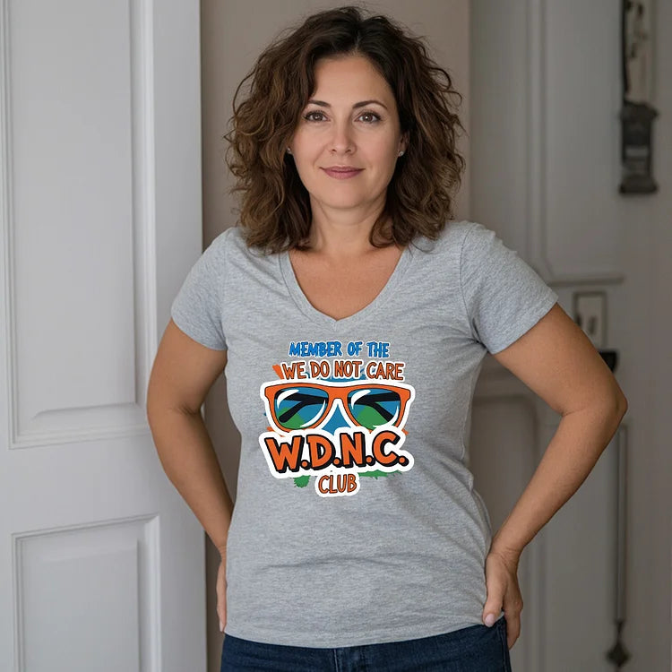 V-Neck Retro Funny Proud Member Of We Do Not Care Menopause Perimenopause Print T-Shirt