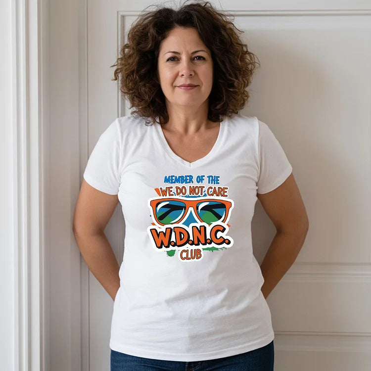 V-Neck Retro Funny Proud Member Of We Do Not Care Menopause Perimenopause Print T-Shirt