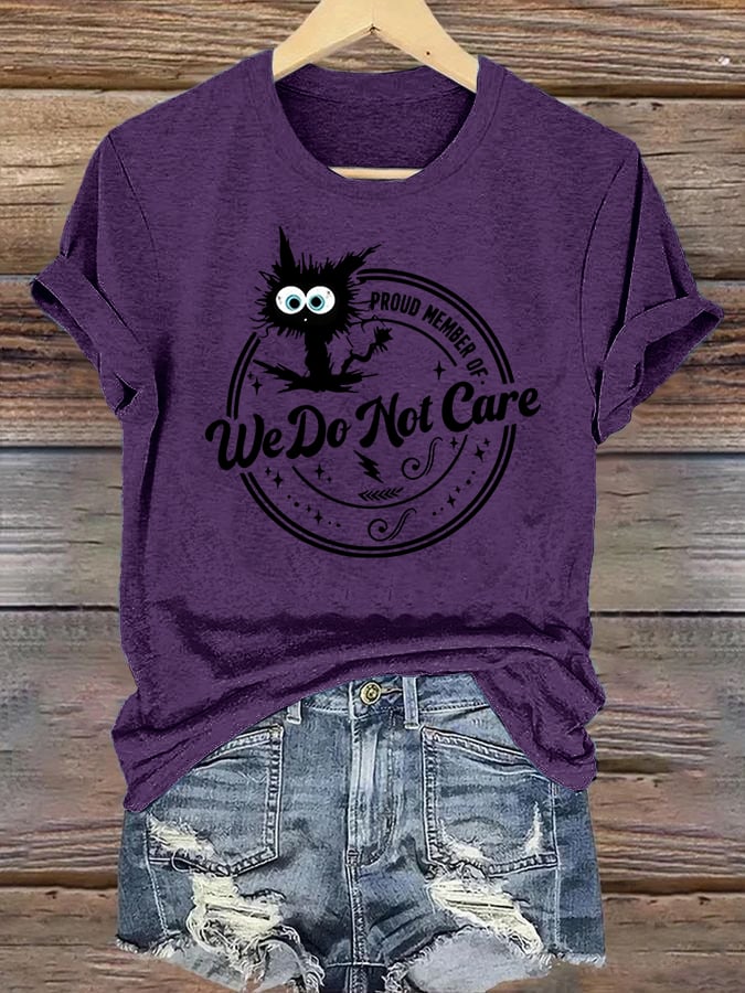 Retro Funny Proud Member Of Club We Do Not Care Menopause Perimenopause Print T-Shirt