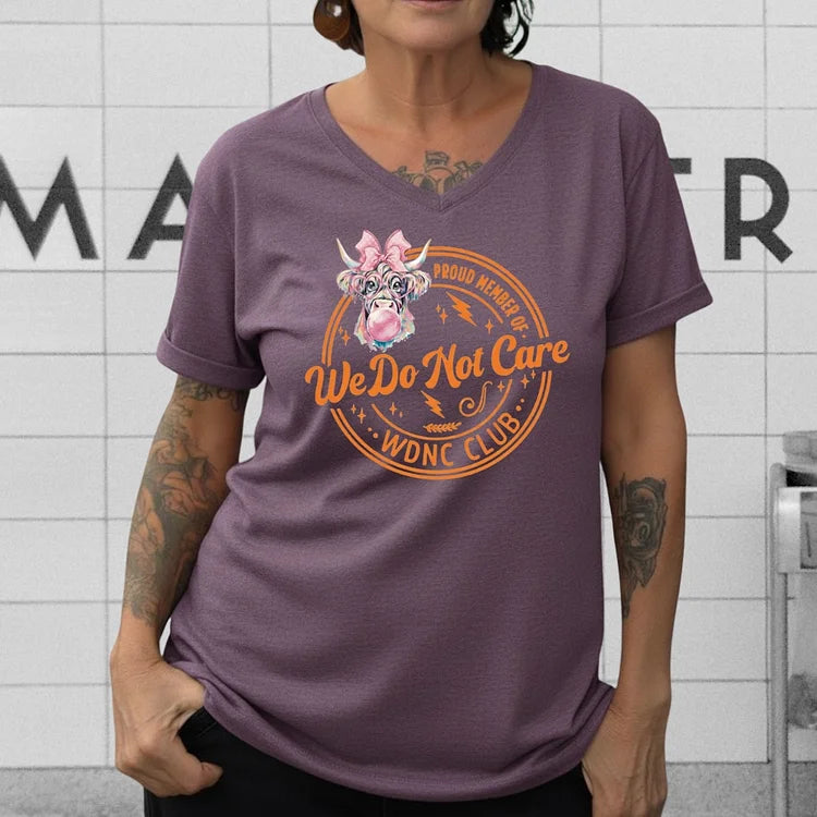 V-Neck Retro Funny Proud Member Of WDNC Club We Do Not Care Menopause Perimenopause Print T-Shirt