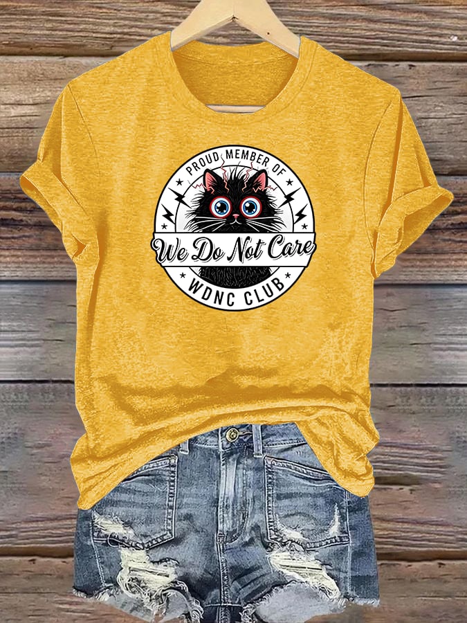 Women's Retro Funny Proud Member Of Club We Do Not Care Menopause Perimenopause Print T-Shirts