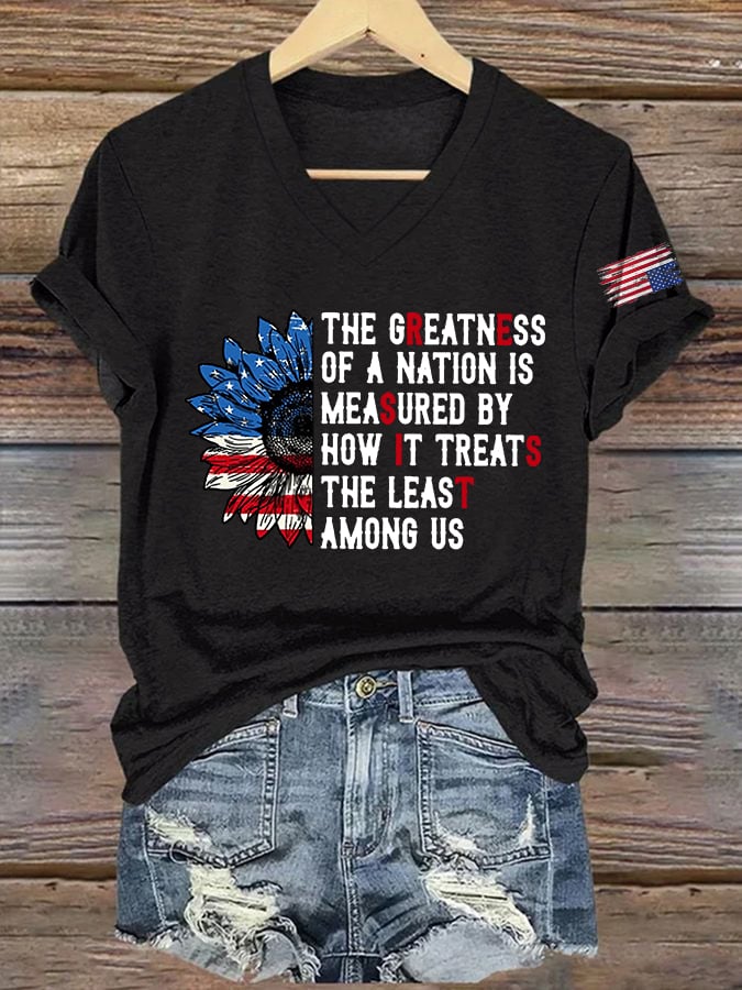 V-Neck Retro Resist The Greatness Of A Nation Is Measured By How It Treats The Least Among Us Print T-Shirt