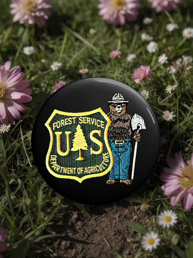 Unisex Retro Save The Forest Service Pin-Back Button