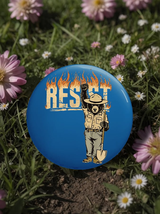 Unisex Retro Resist Save The Forest Service Pin-Back Button