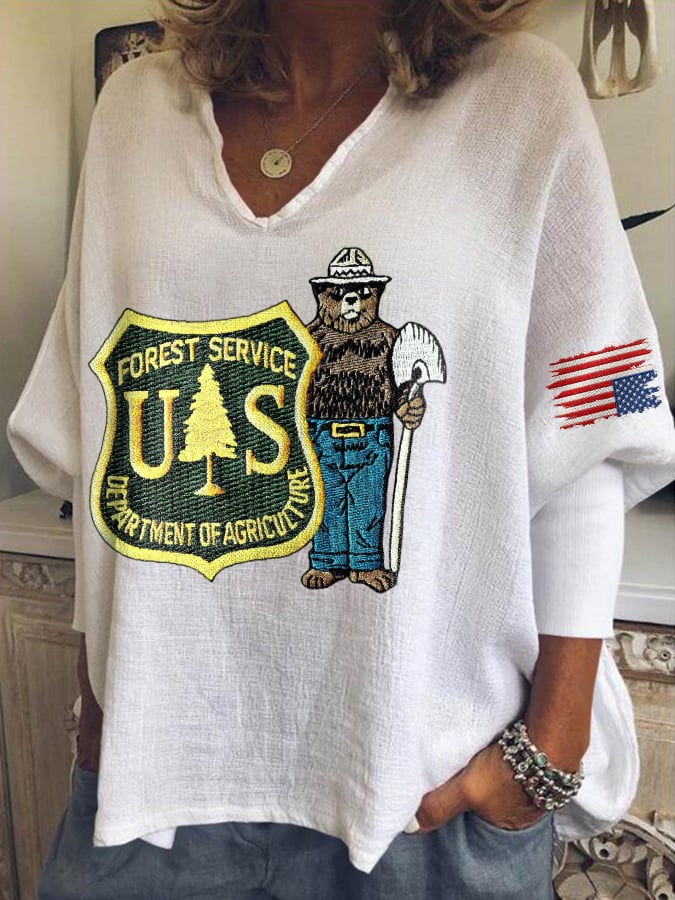 V-Neck Retro Save The Forest Service Print T-Shirt