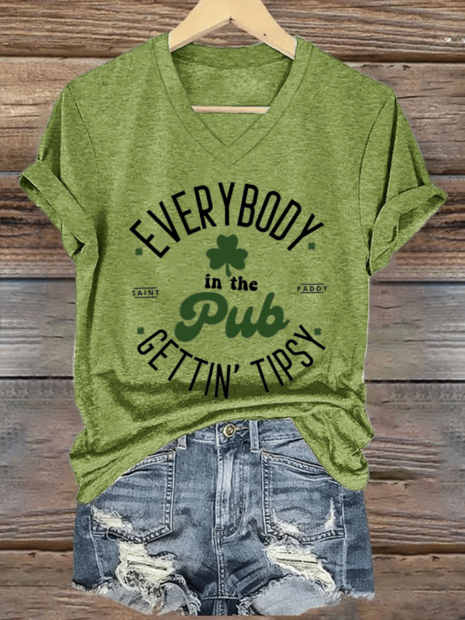 Women's Everybody In The Pub Getting Tipsy St. Patrick's Day Printed V-Neck T-Shirt