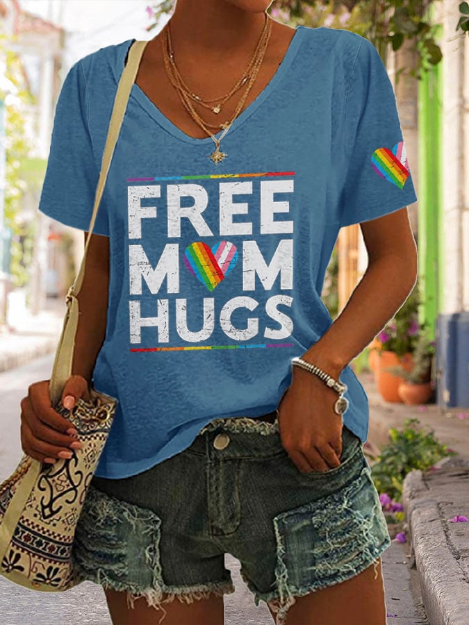 Women's Free Mom Hugs Print V Neck T-Shirt