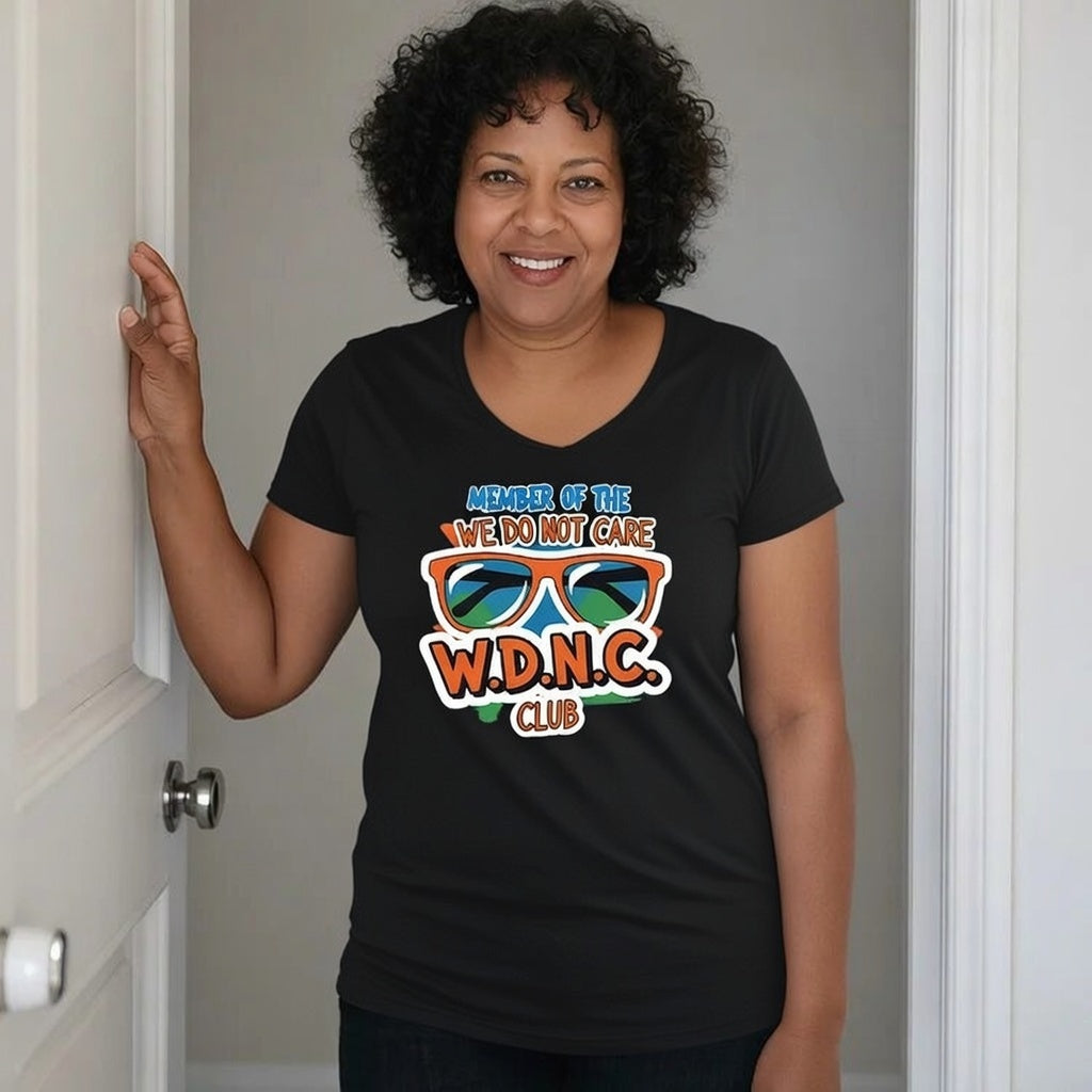 V-Neck Retro Funny Proud Member Of We Do Not Care Menopause Perimenopause Print T-Shirt