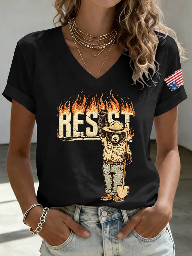 V-Neck Retro Resist Save The Forest Service Print T-Shirt