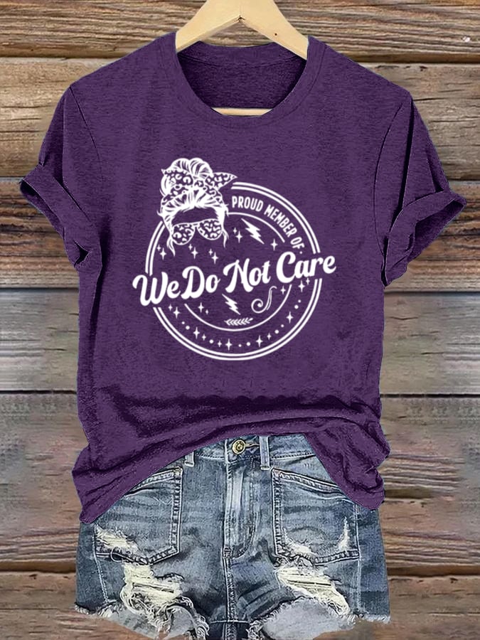 Retro Funny Proud Member Of Club We Do Not Care Menopause Perimenopause Print T-Shirt