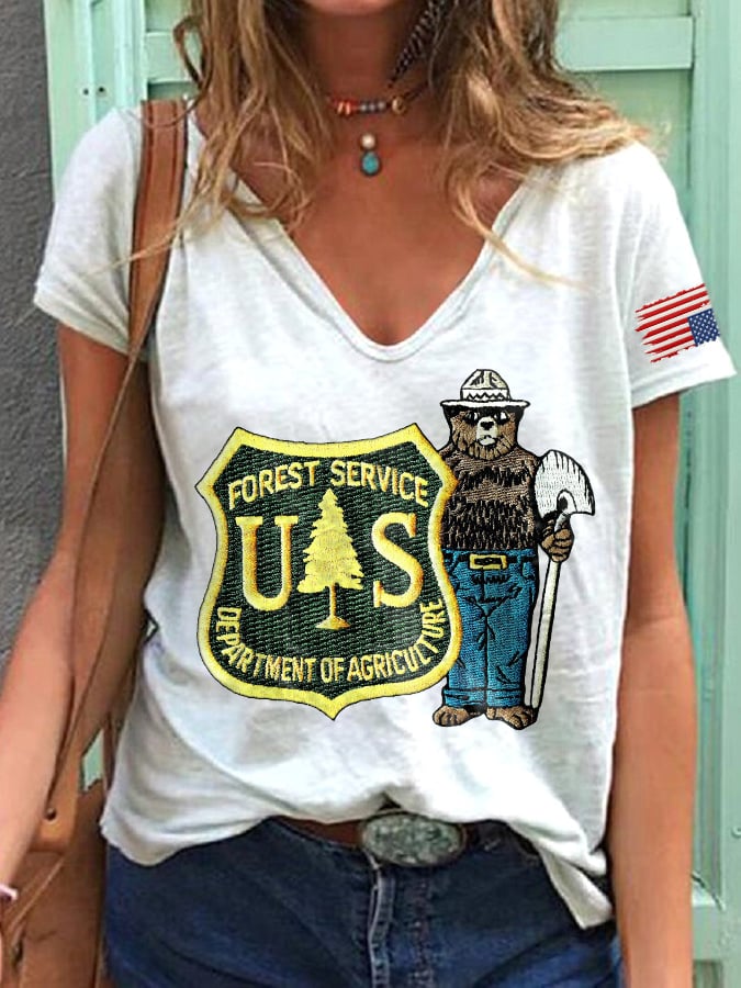 V-Neck Retro Save The Forest Service Print T-Shirt