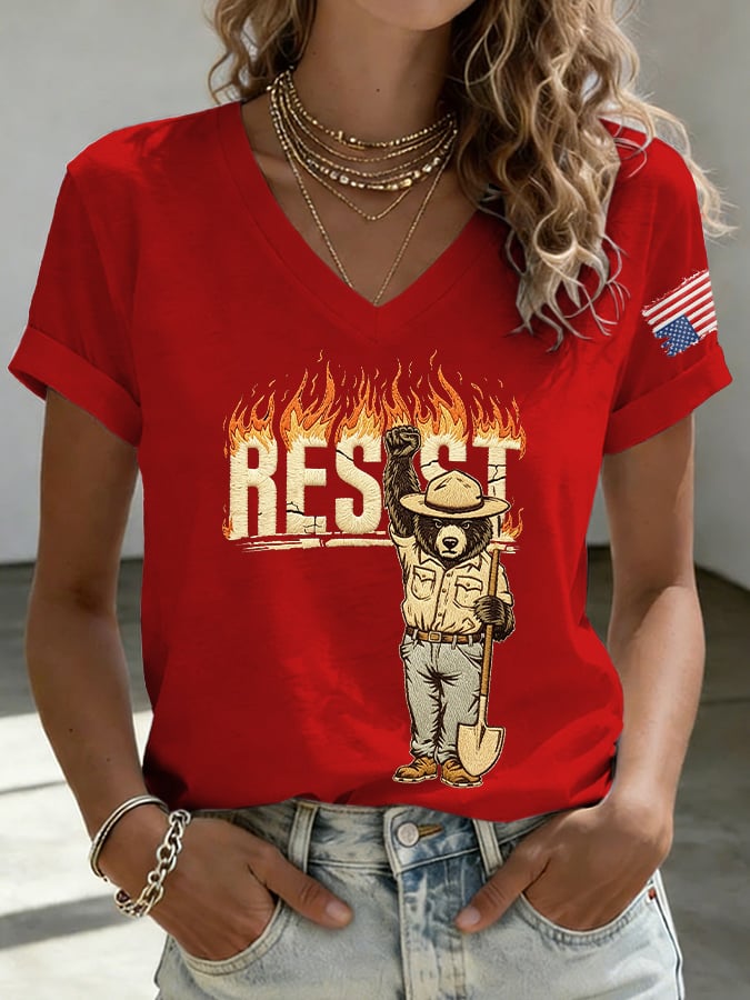 V-Neck Retro Resist Save The Forest Service Print T-Shirt