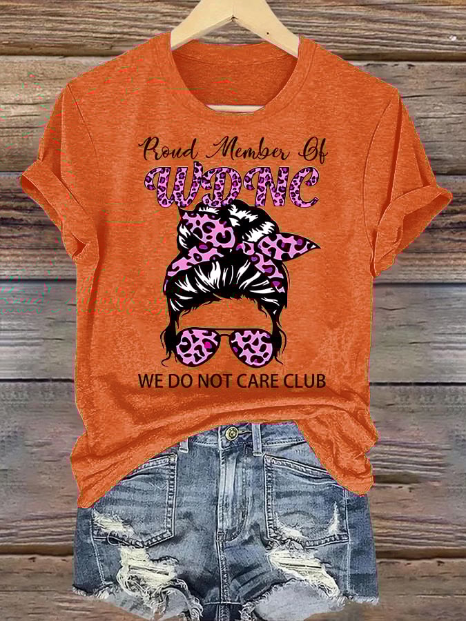 Women's Round-Neck Retro Funny Proud Member Of WDNC Club We Do Not Care Menopause Perimenopause Print T-Shirt