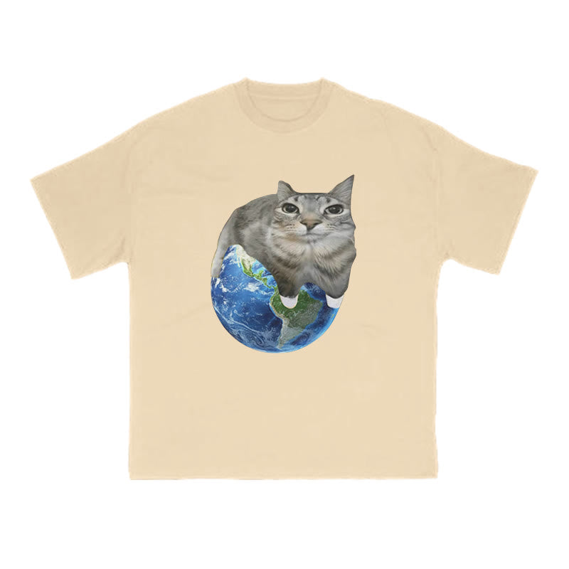 Unisex Cat Taking Over The Earth Print T-shirt