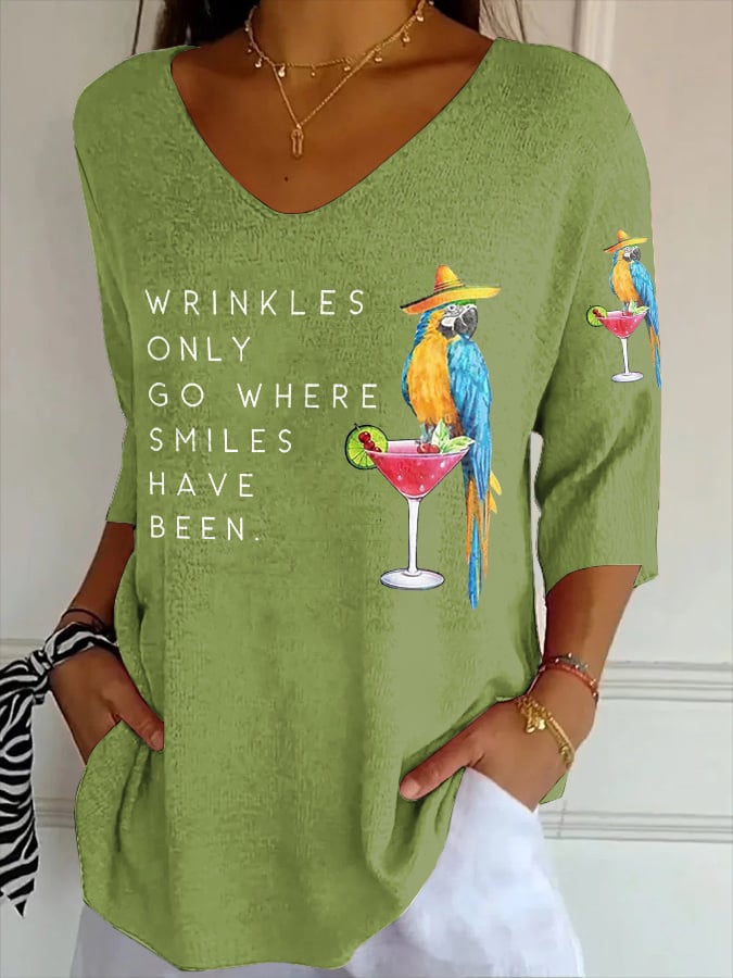 V- Neck Retro Wrinkles Only Go Where Smiles Have Been Print Shirt