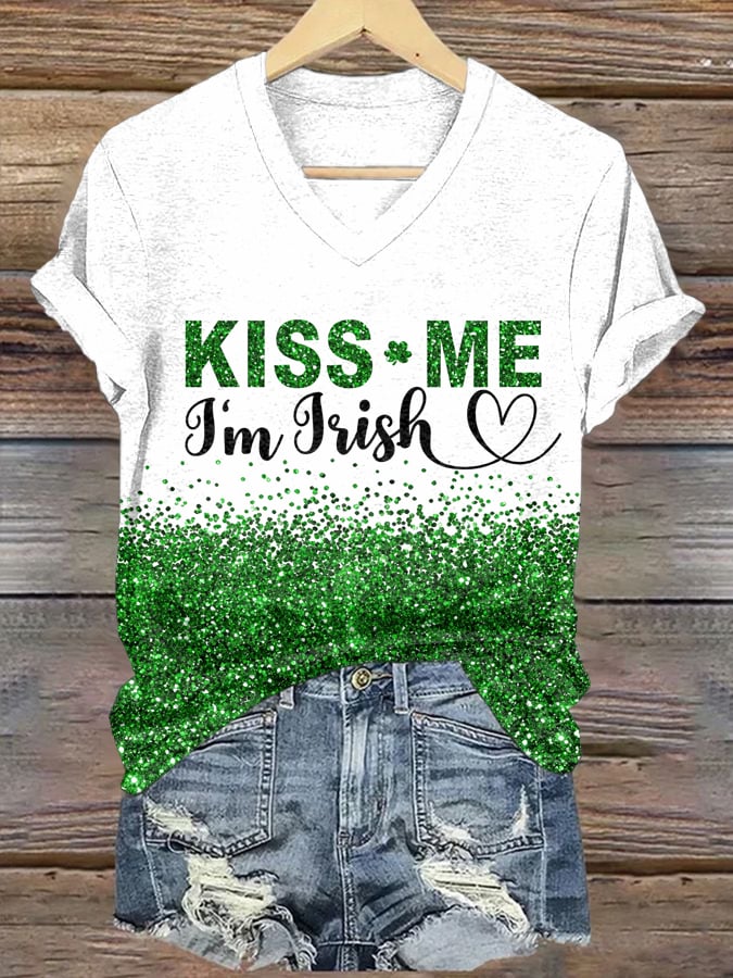 Women's Kiss me I'm Irish  St. Patrick's Day Print T-shirt