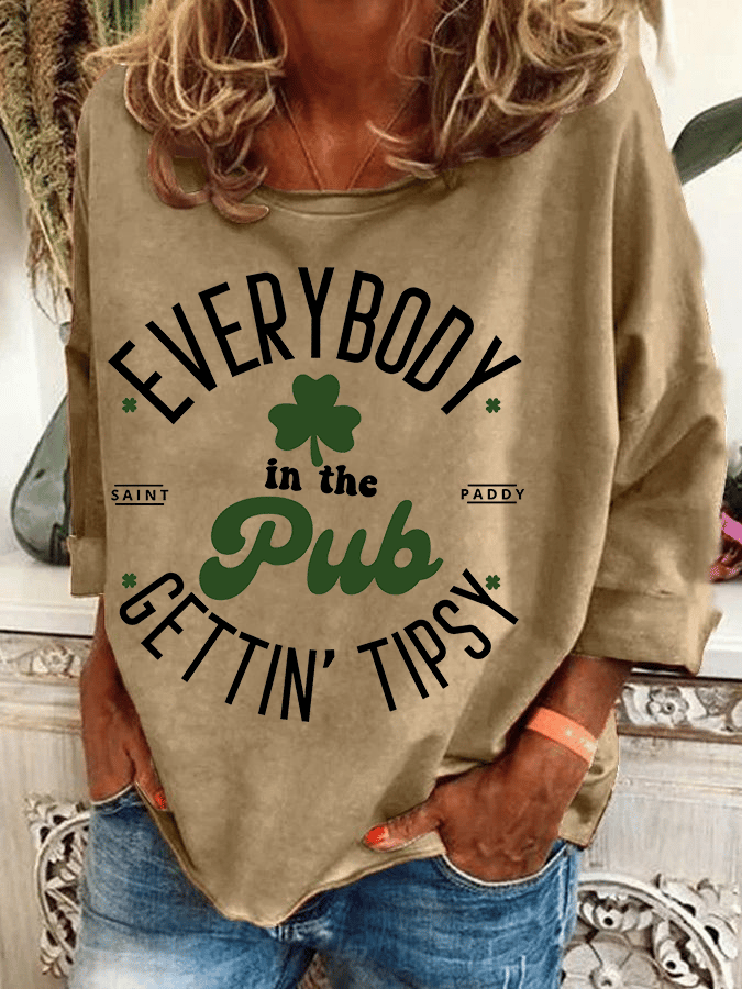 Women's Everybody In The Pub Getting Tipsy St. Patrick's Day Print Casual Sweatshirt