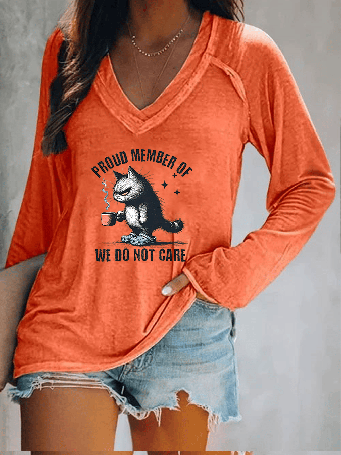 Women's  V-neck Retro Funny Proud Member Of  Club Menopause Perimenopause Print T-Shirt