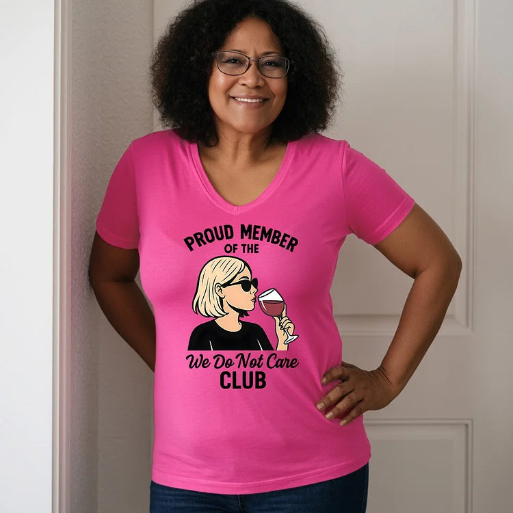 V-Neck Retro Funny Proud Member Of  We Do Not Care Menopause Perimenopause Print T-Shirt