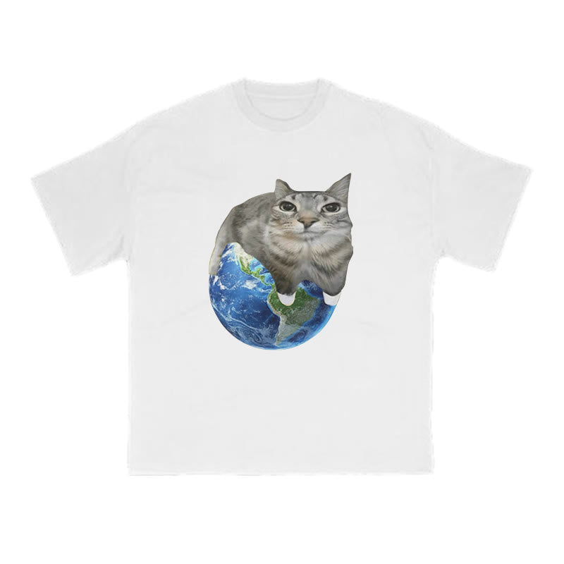 Unisex Cat Taking Over The Earth Print T-shirt