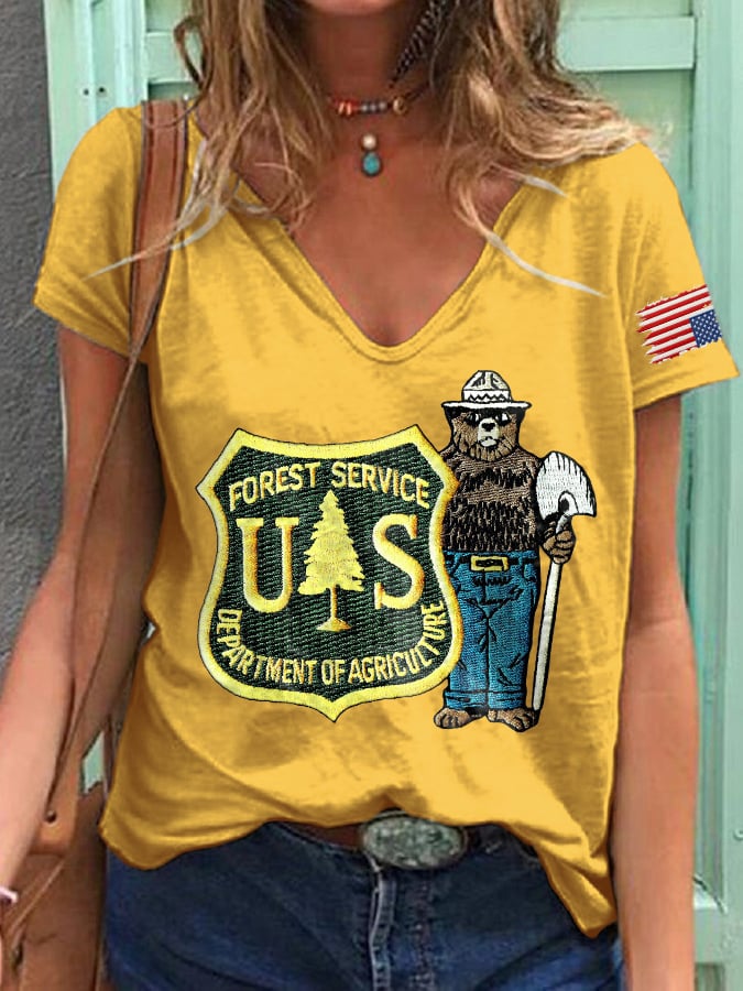 V-Neck Retro Save The Forest Service Print T-Shirt