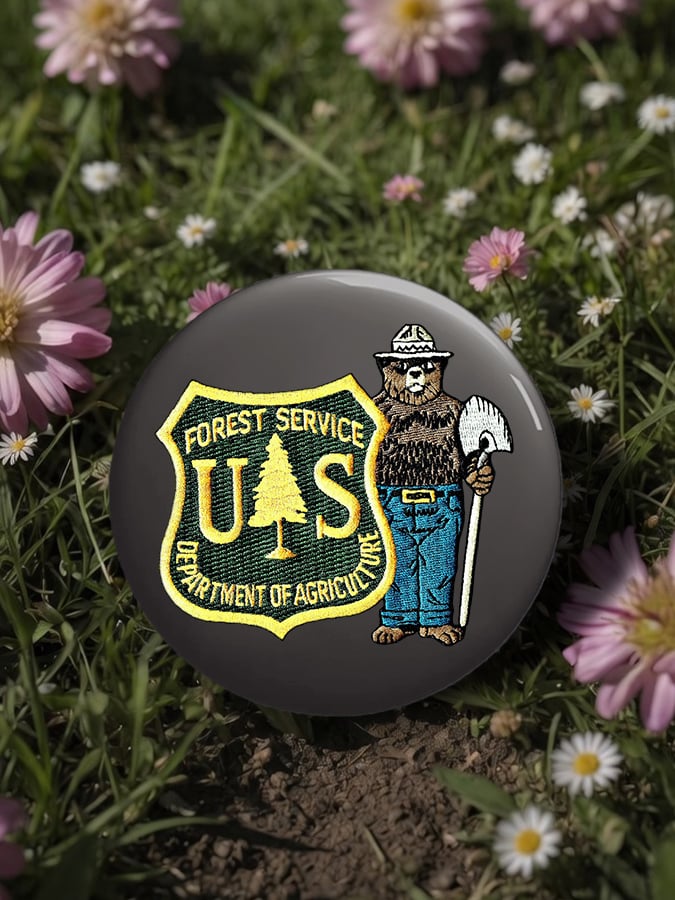 Unisex Retro Save The Forest Service Pin-Back Button