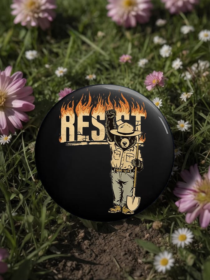 Unisex Retro Resist Save The Forest Service Pin-Back Button