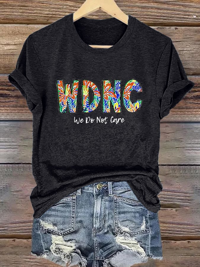 Retro Funny WDNC Menopause Perimenopause Print T-Shirt