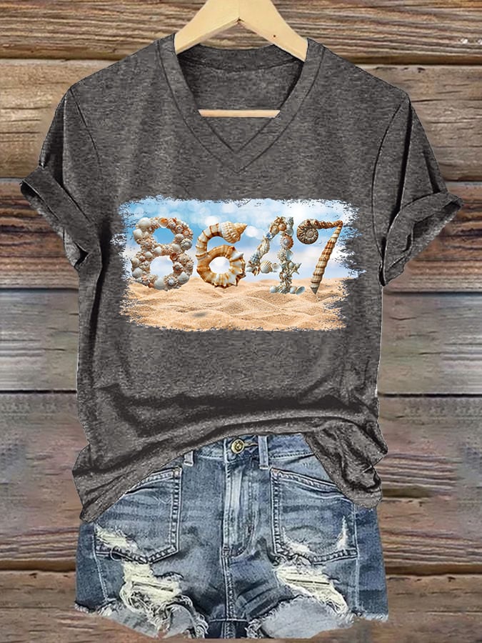 V-Neck Retro 8647 Beach Seashells Print T-Shirt
