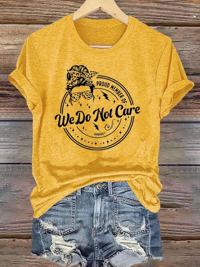 Retro Funny Proud Member Of  Club We Do Not Care Menopause Perimenopause Print T-Shirt
