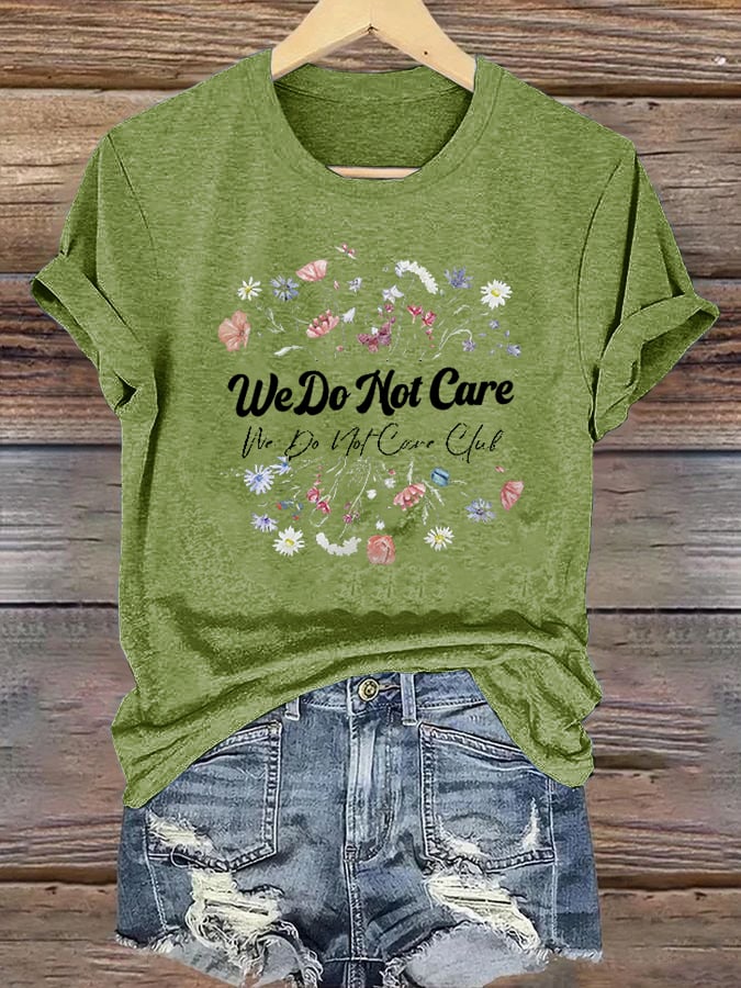 Women's Round-Neck Retro Funny Proud Member Of  Club We Do Not Care Menopause Perimenopause Print T-Shirt