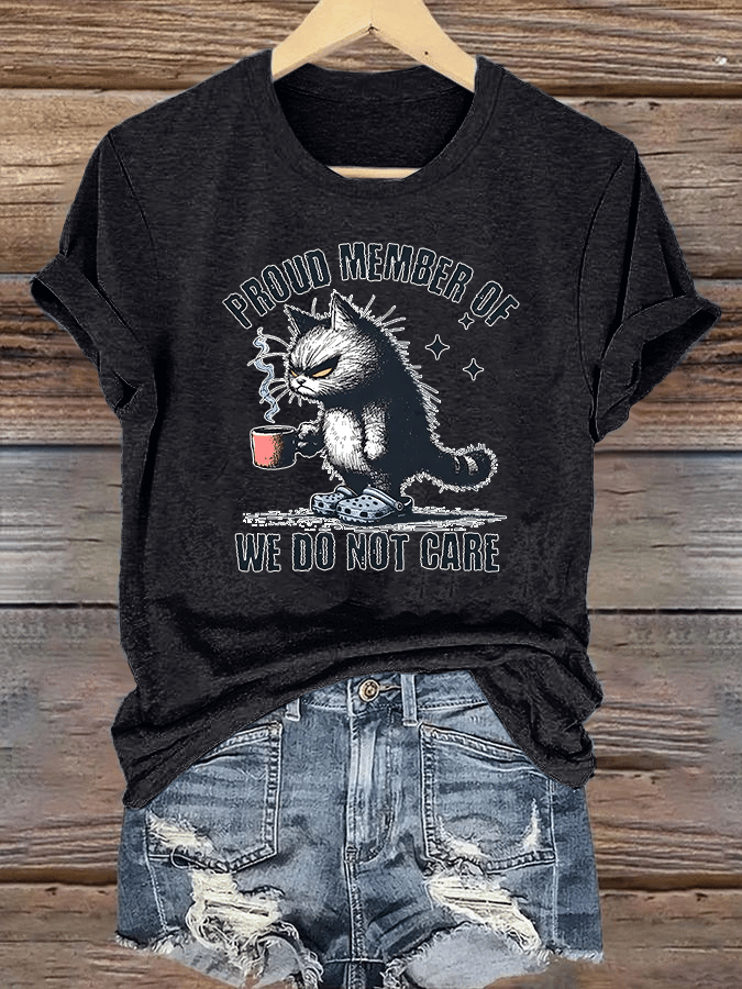Women's Retro Funny Proud Member Of Club We Do Not Care Menopause Perimenopause Print  T-Shirt