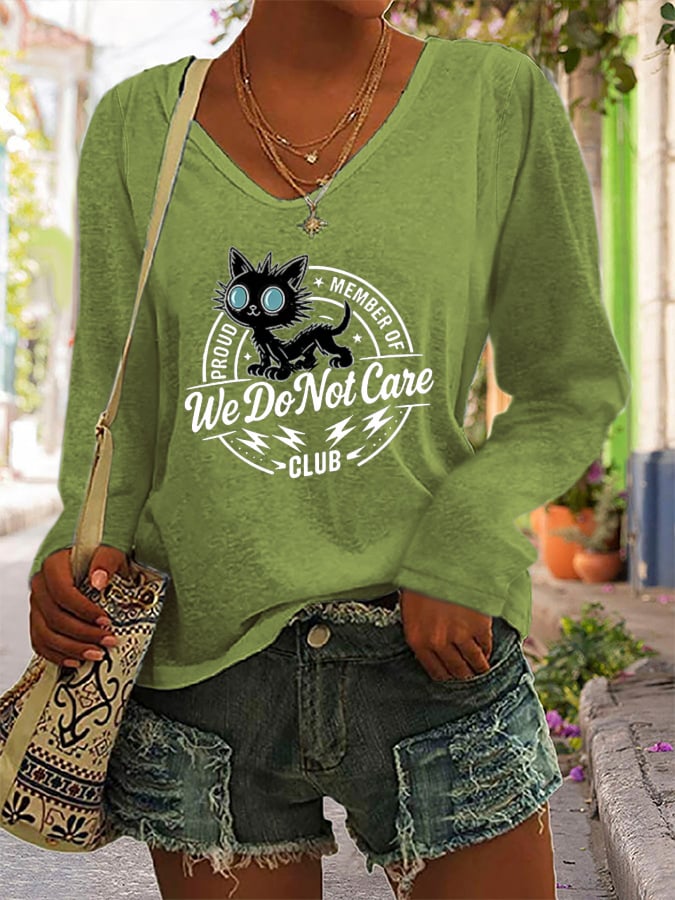 Women's  Retro Funny Proud Member Of  Club We Do Not Care Menopause Perimenopause Print long-sleeved  T-Shirt