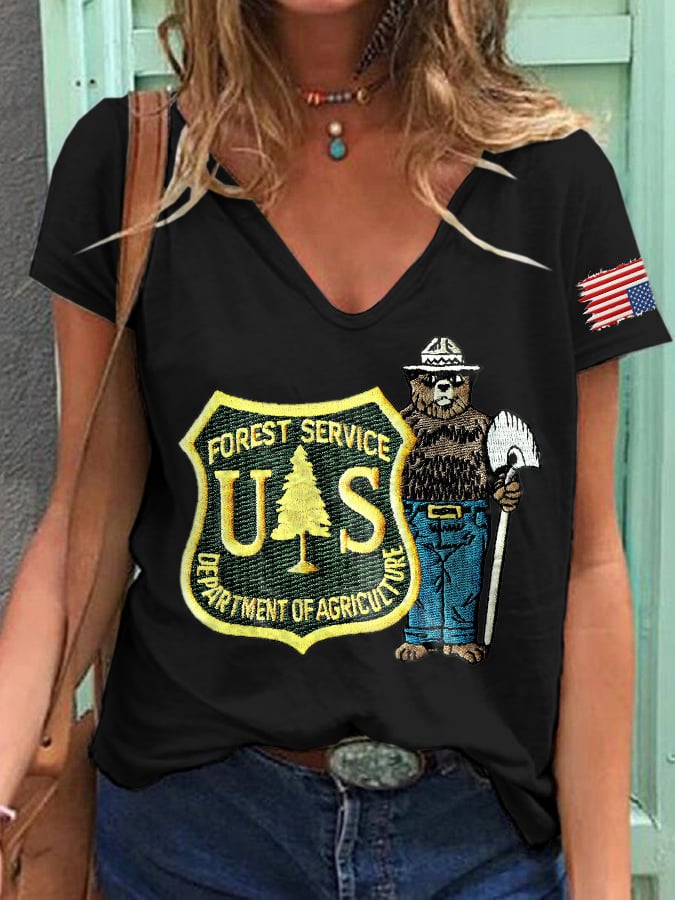 V-Neck Retro Save The Forest Service Print T-Shirt