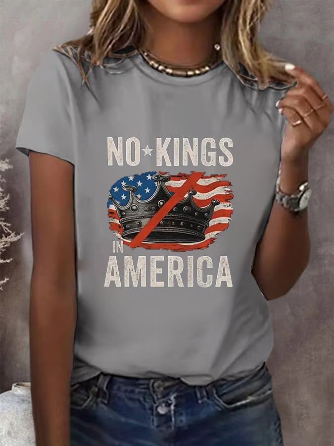 No Kings In America Print  T-shirt