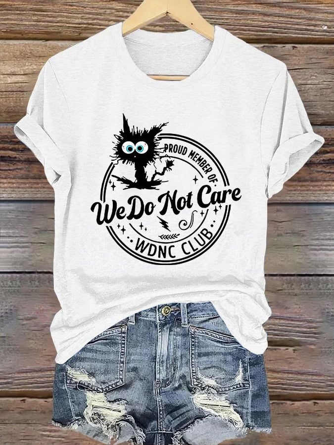 V-Neck Retro Funny Proud Member Of WDNC Club We Do Not Care Menopause Perimenopause Print T-Shirt